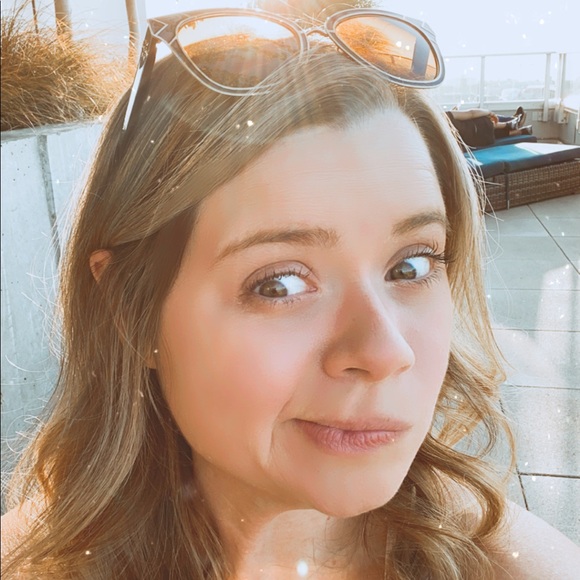 Meet your Posher, Megan - Picture 1 of 1